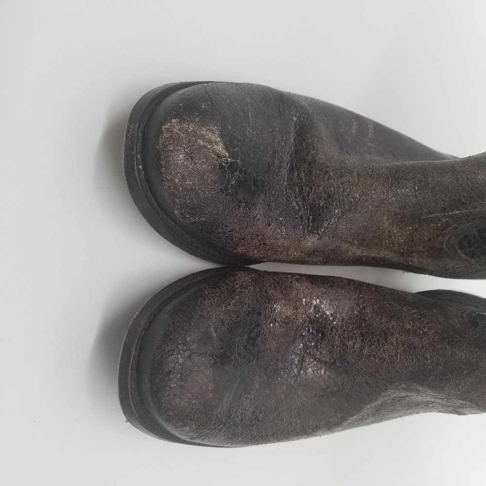 FRYE | Melissa Button Ankle Booties w/ Crackle Leather - 11B - Picture 7 of 13